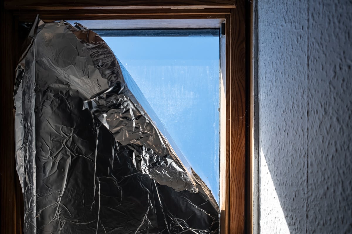 Window air draft