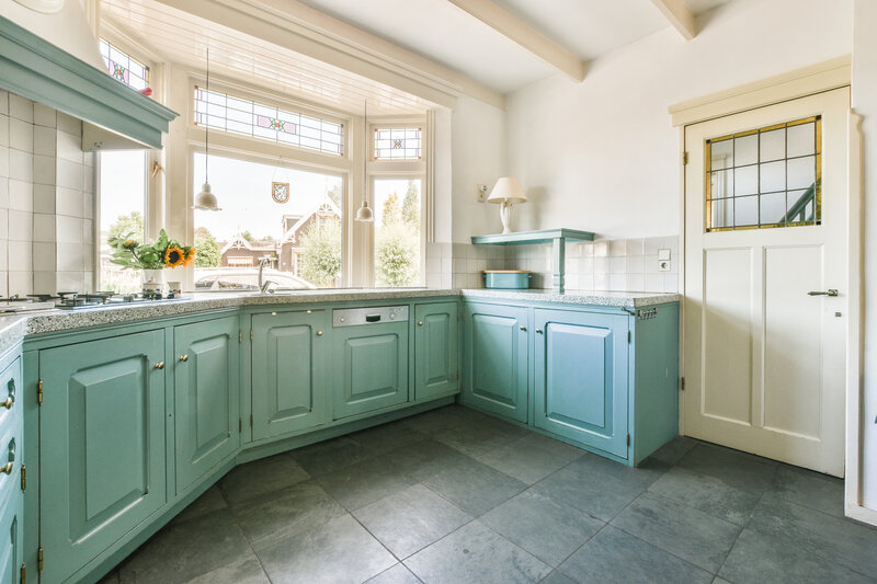 Bay kitchen windows